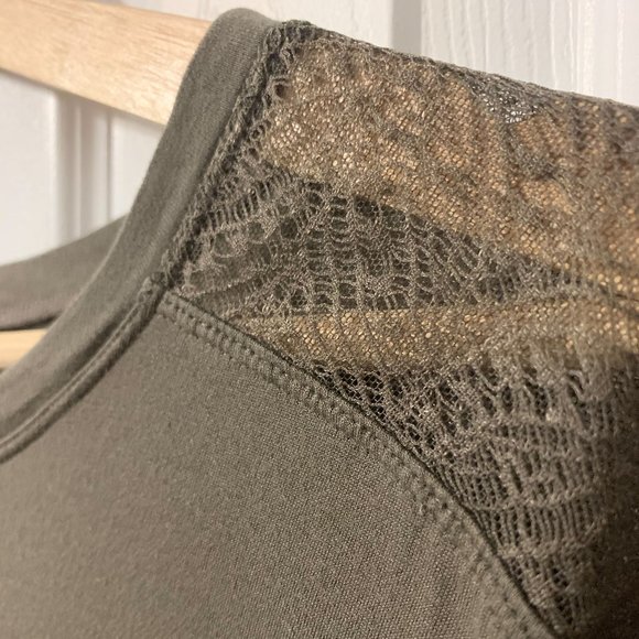 BCBGMaxAzria Khaki Green Long Sleeve Blouse - Picture 3 of 8